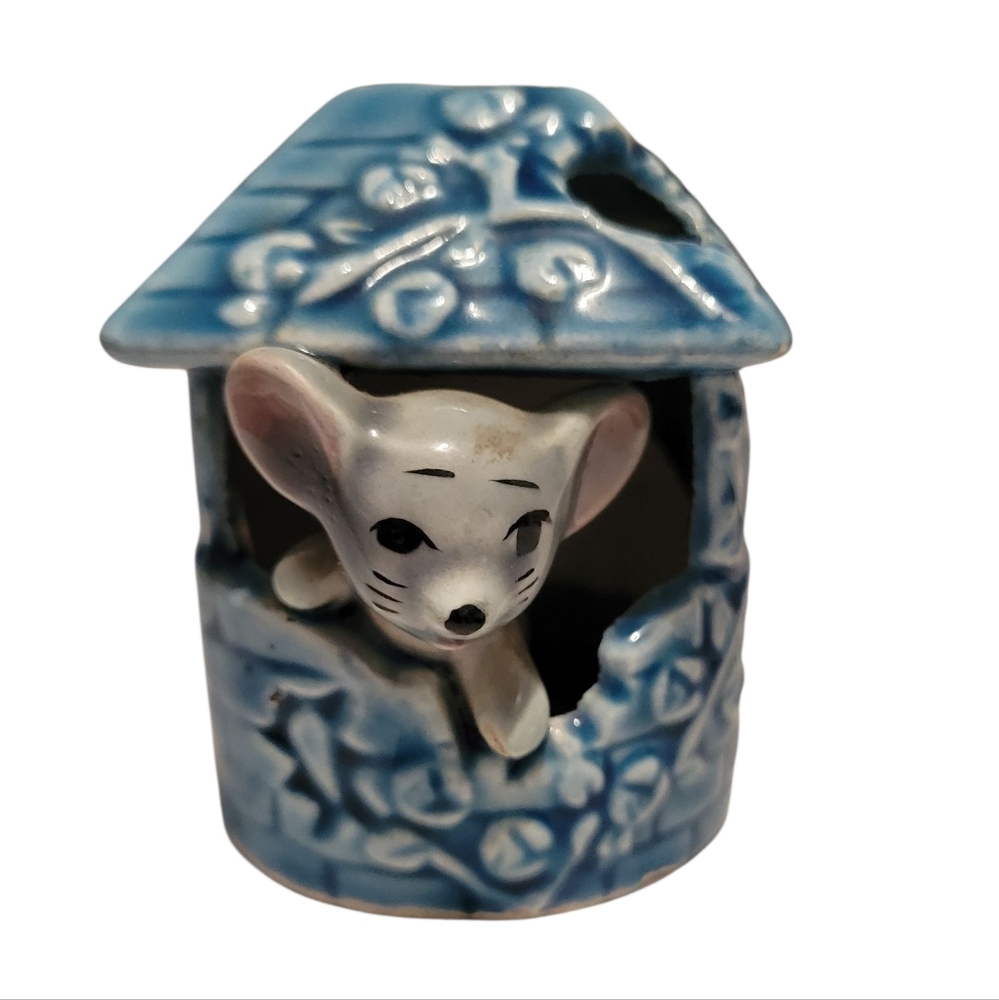 VINTAGE NAPCO MOUSE IN A WELL TOOTHPICK HOLDER